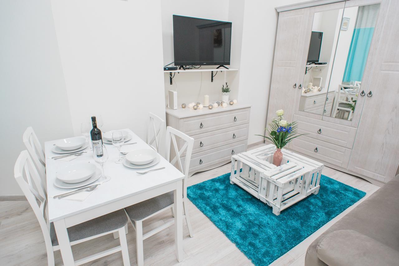 Vintage Apartment In The Center Будапеща Екстериор снимка