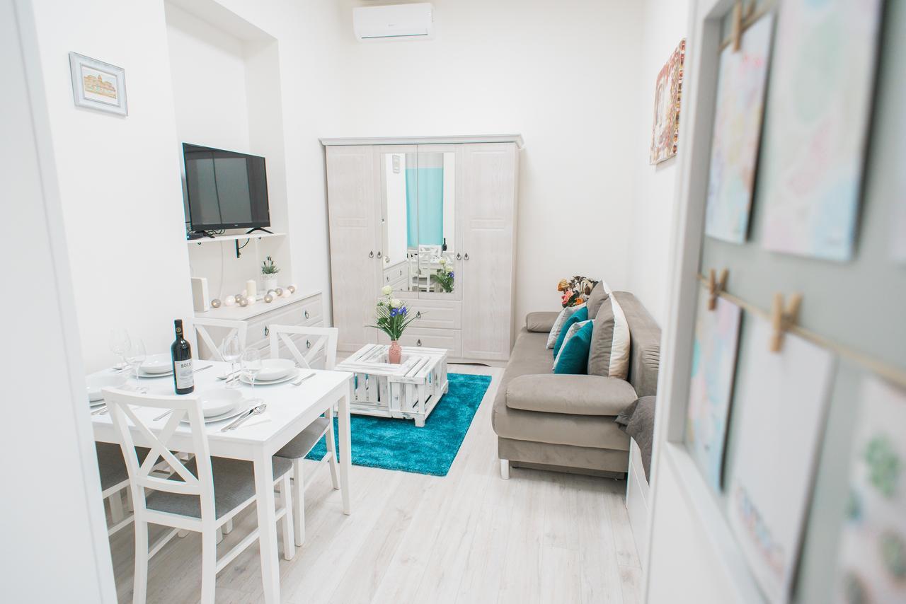 Vintage Apartment In The Center Будапеща Екстериор снимка